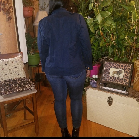 Ralph Lauren Navy
Petite Jacket Large - Picture 3 of 6